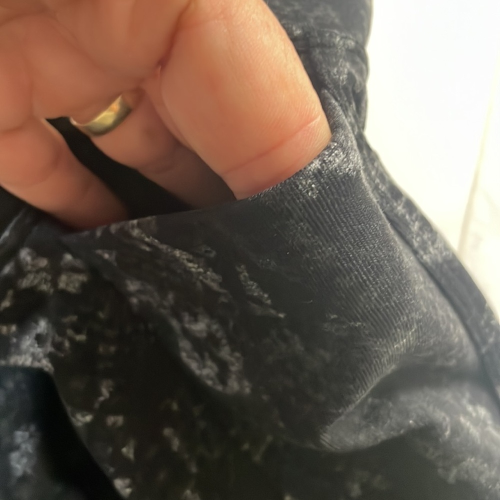 TUFF ATHLETICS Black/Grey Camo Leggings/Yoga Pants~ with Pockets! - Picture 4 of 7